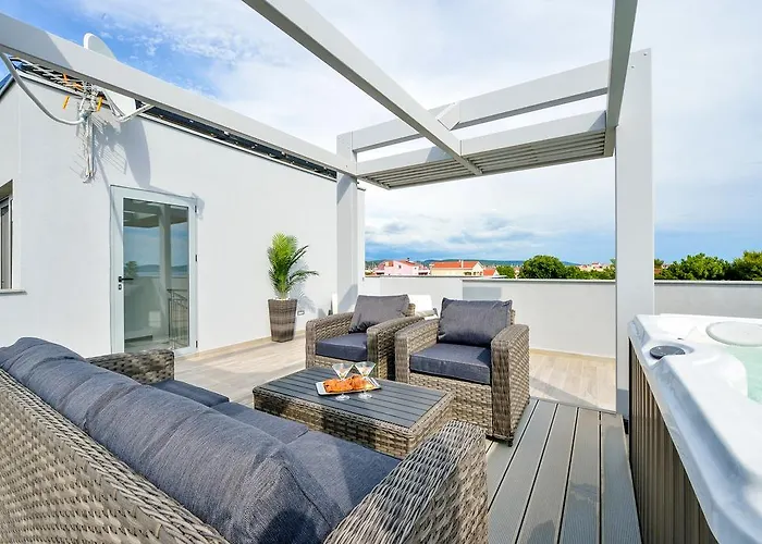 Daire Sun Nikolina *