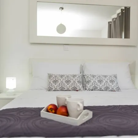Sun Nikolina Apartmán *